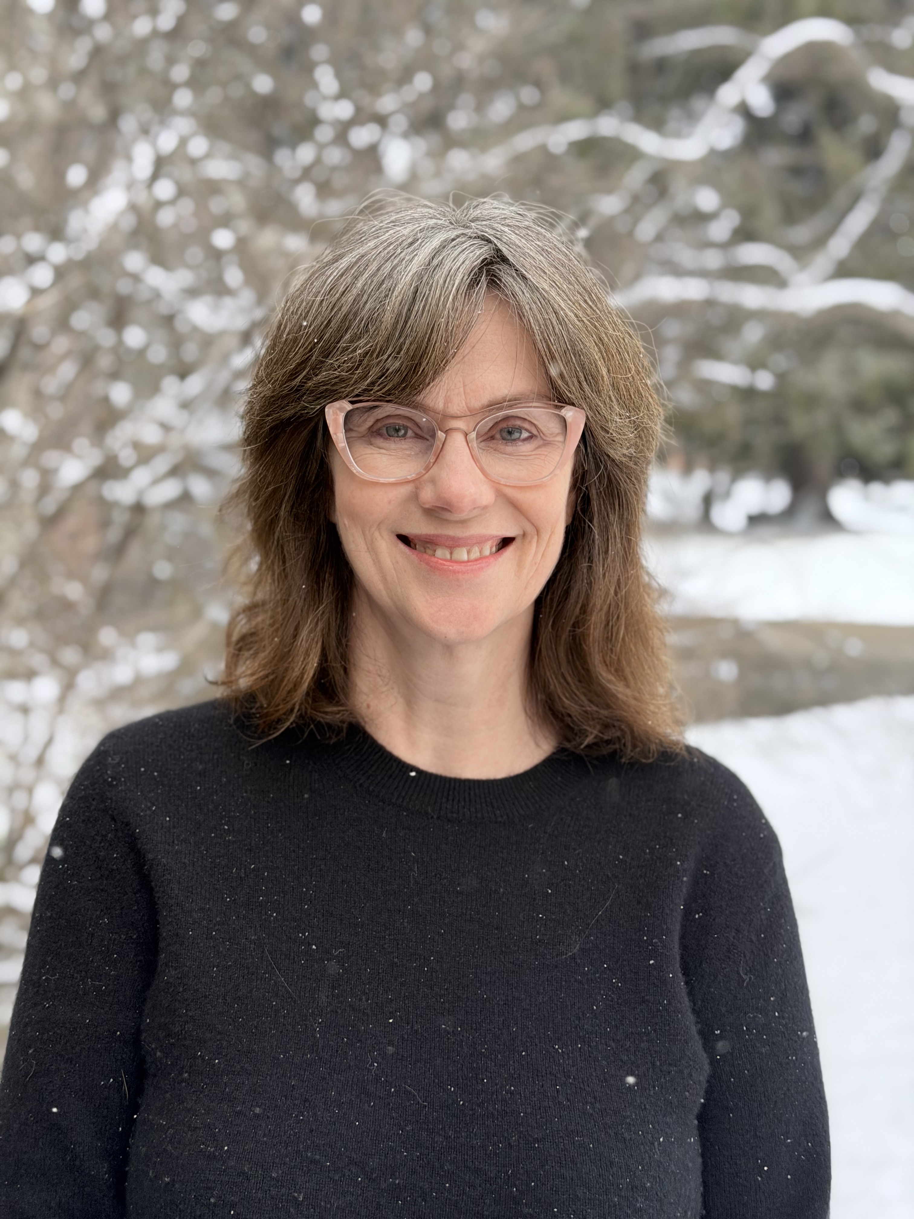 Dr. Anna Pegler-Gordon headshot